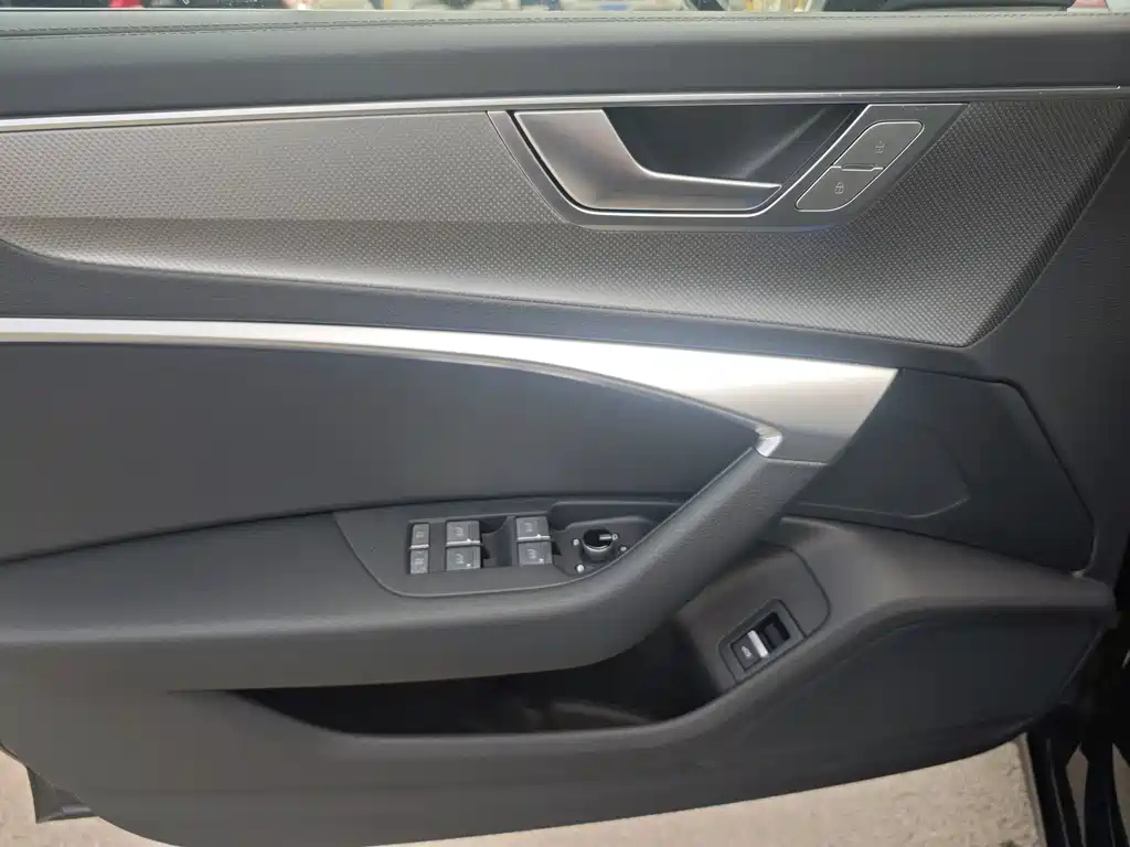 AUDI A6L 2024