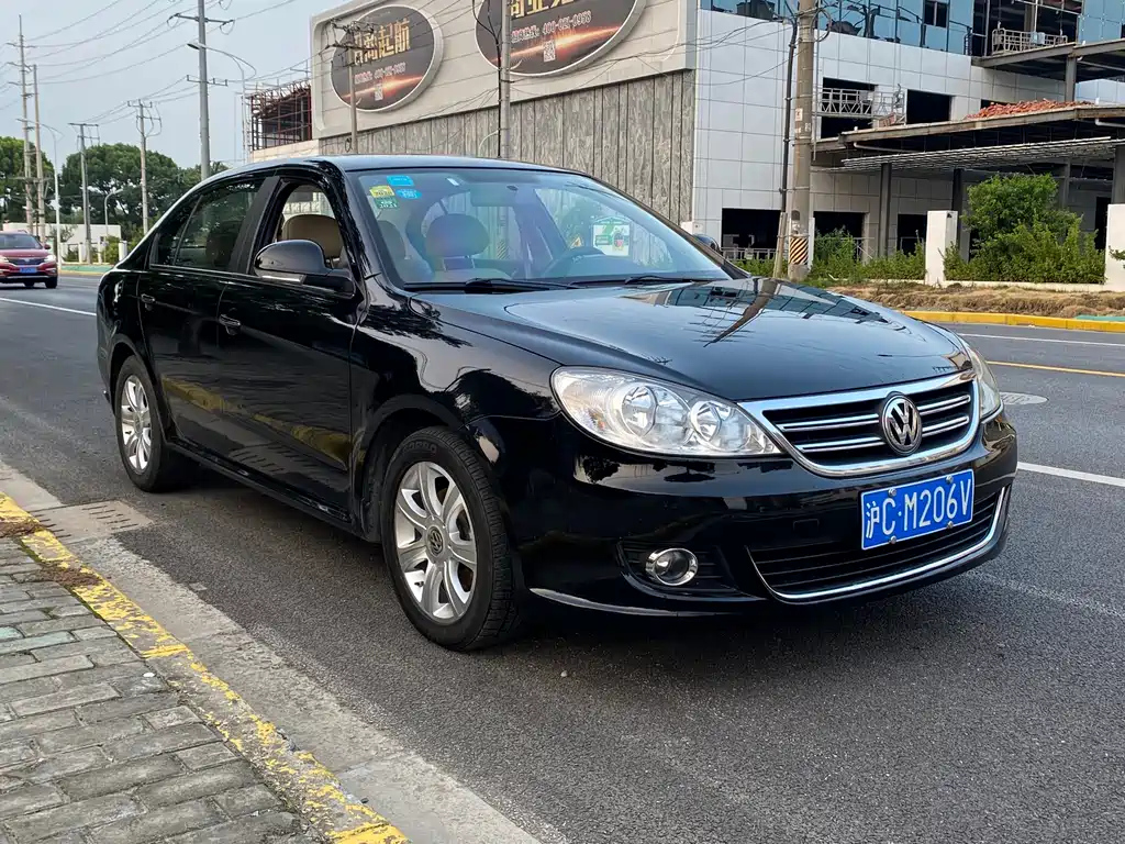 VOLKSWAGEN LAVIDA 2012