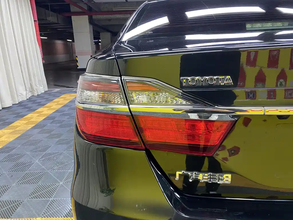 TOYOTA CAMRY 2017