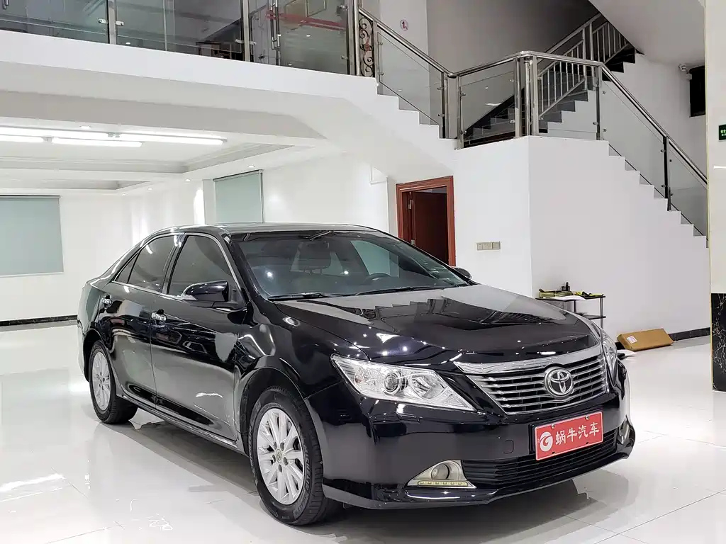 TOYOTA CAMRY 2013