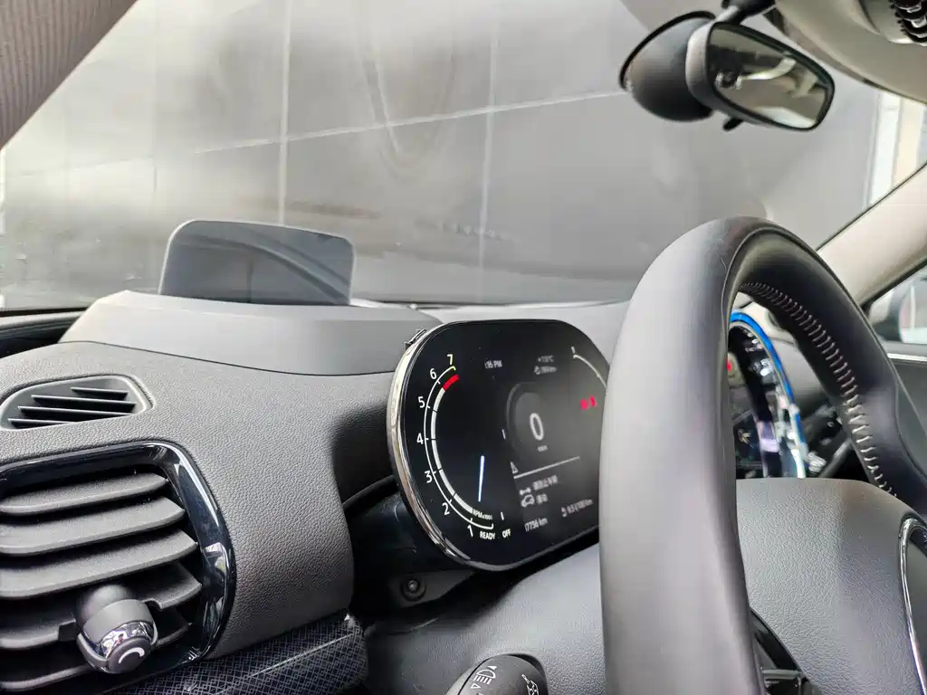 MINI CLUBMAN 2021