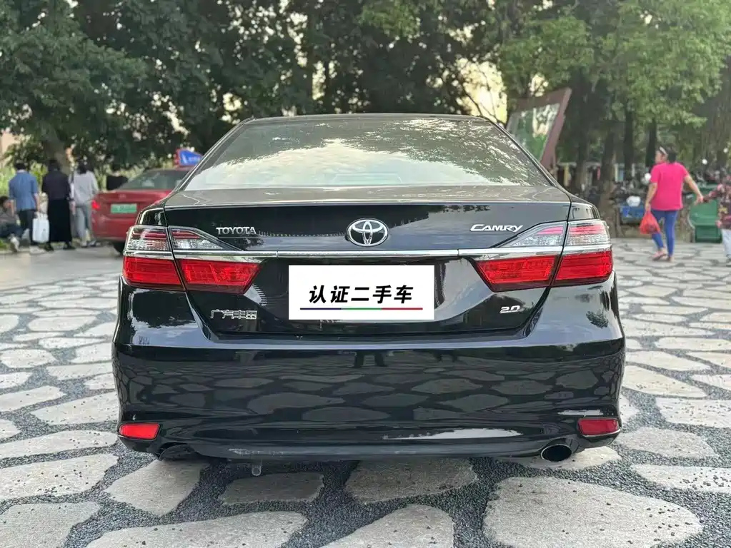 TOYOTA CAMRY 2015
