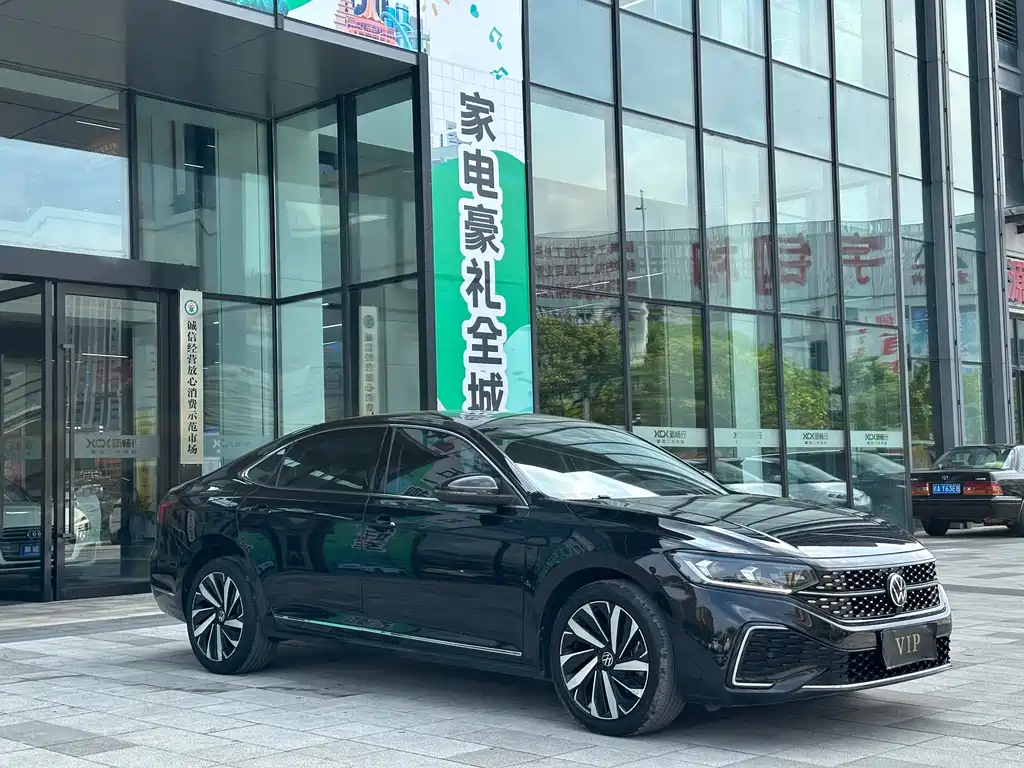 VOLKSWAGEN PASSAT 2021