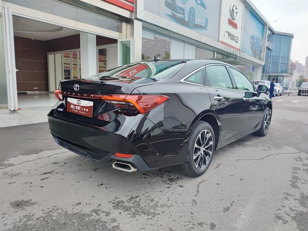 TOYOTA AVALON 2023