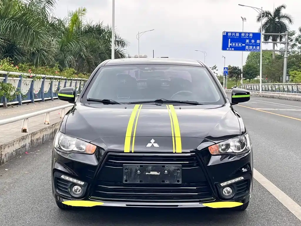 MITSUBISHI LANCER EX 2016