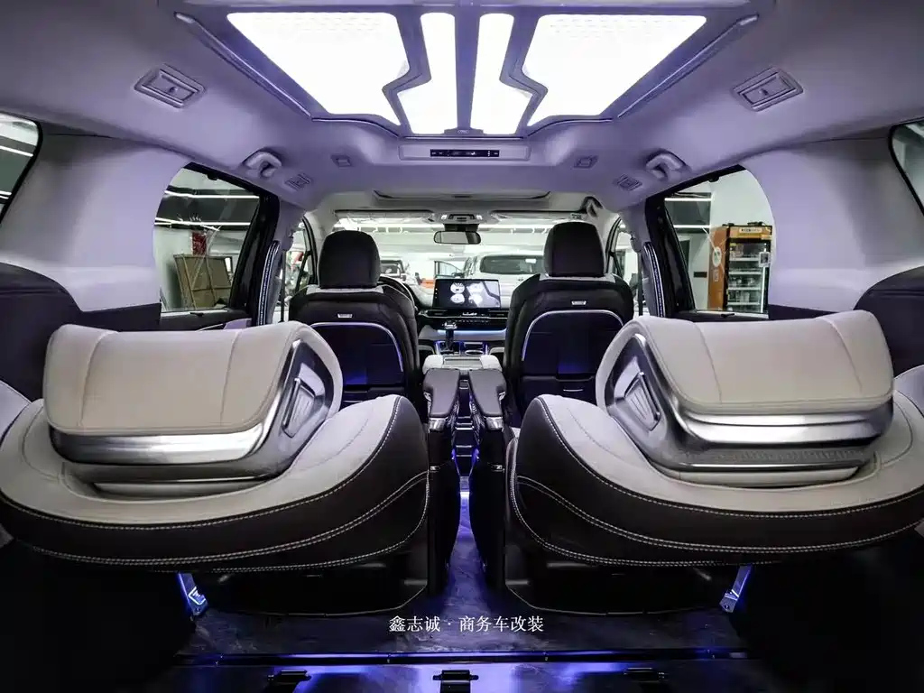 TOYOTA SIENNA SIENNA 2024