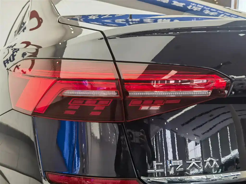 VOLKSWAGEN PASSAT 2021