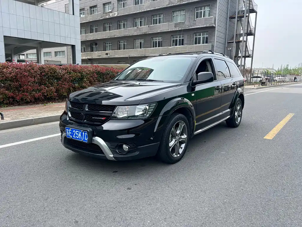Аукционный лист DODGE JCUV 2017