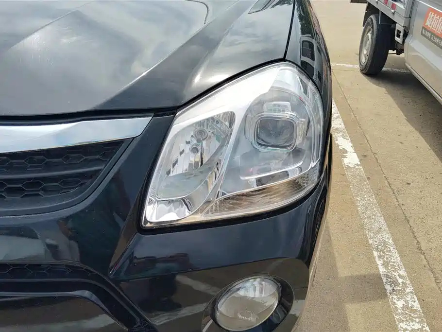 HYUNDAI TUCSON 2013