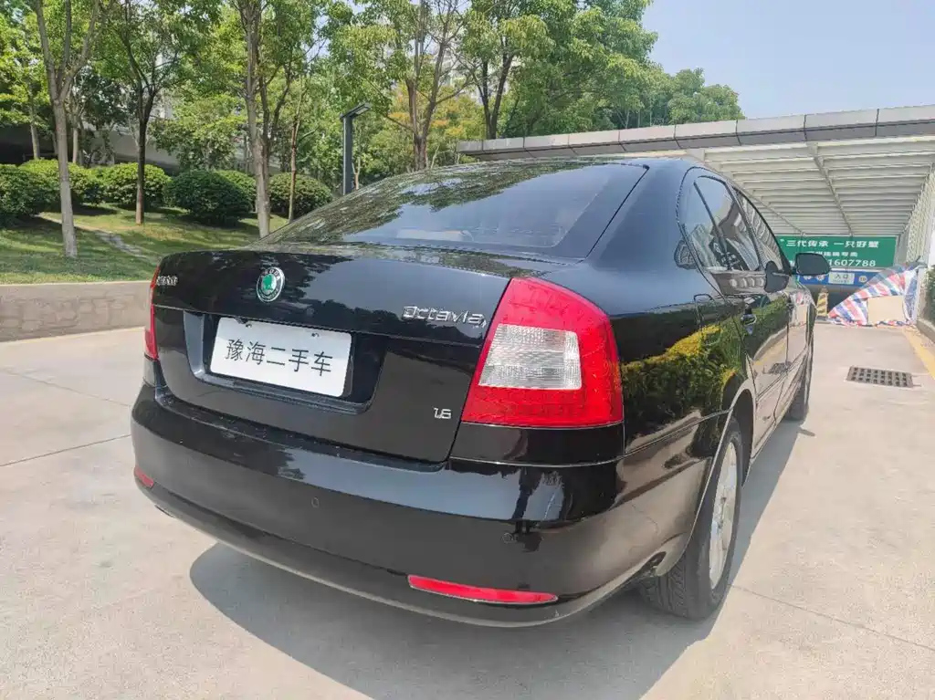 SKODA OCTAVIA 2011