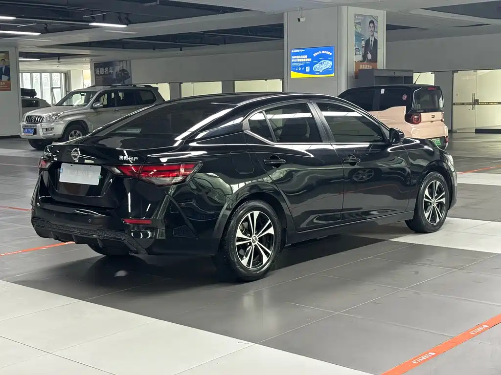 NISSAN SYLPHY 2020