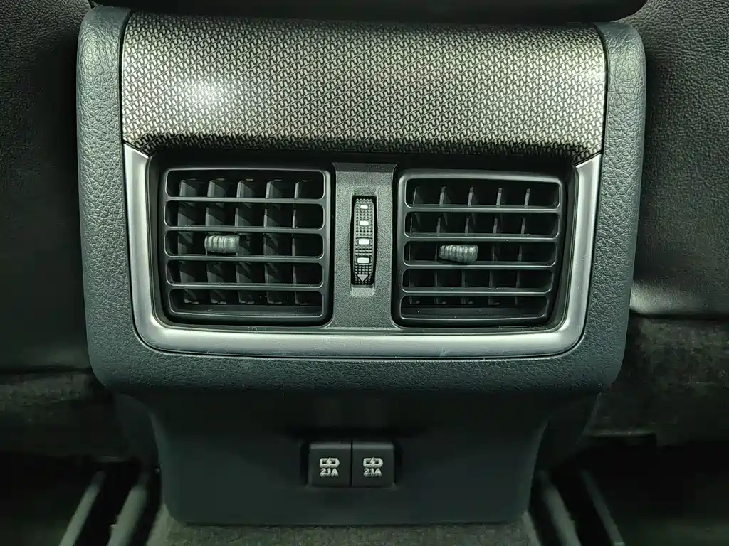 TOYOTA CAMRY 2023