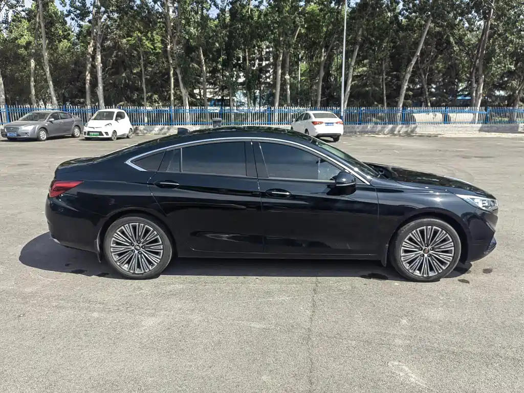 HONGQI H5 2022