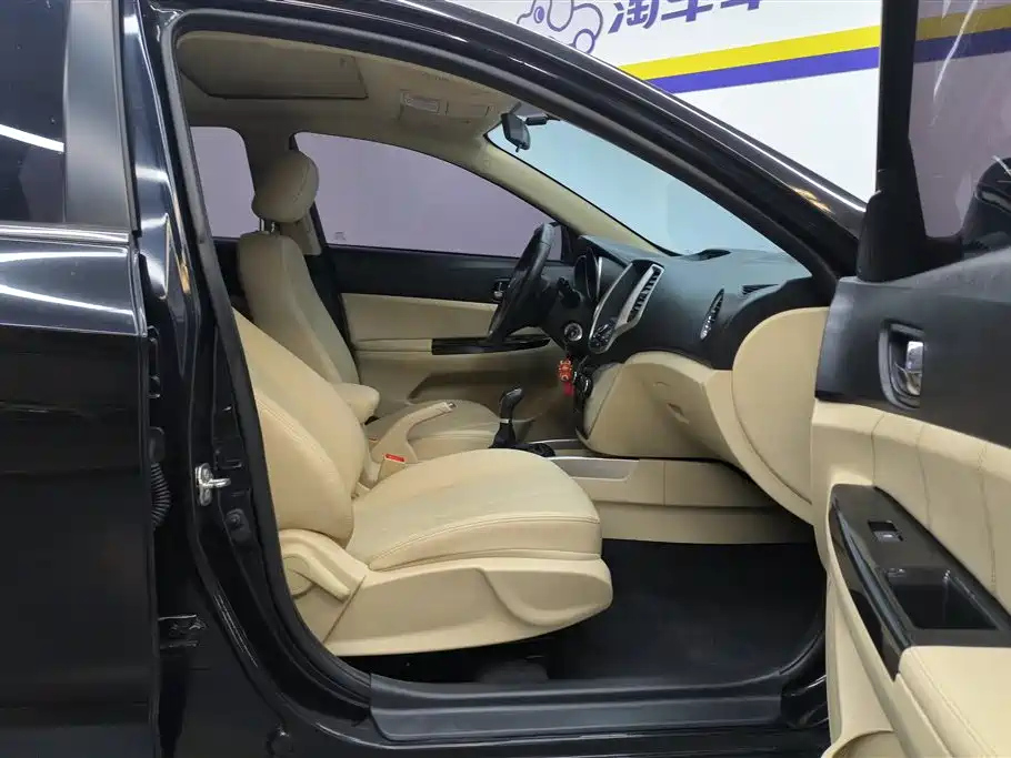 CHANGAN EADO 2016