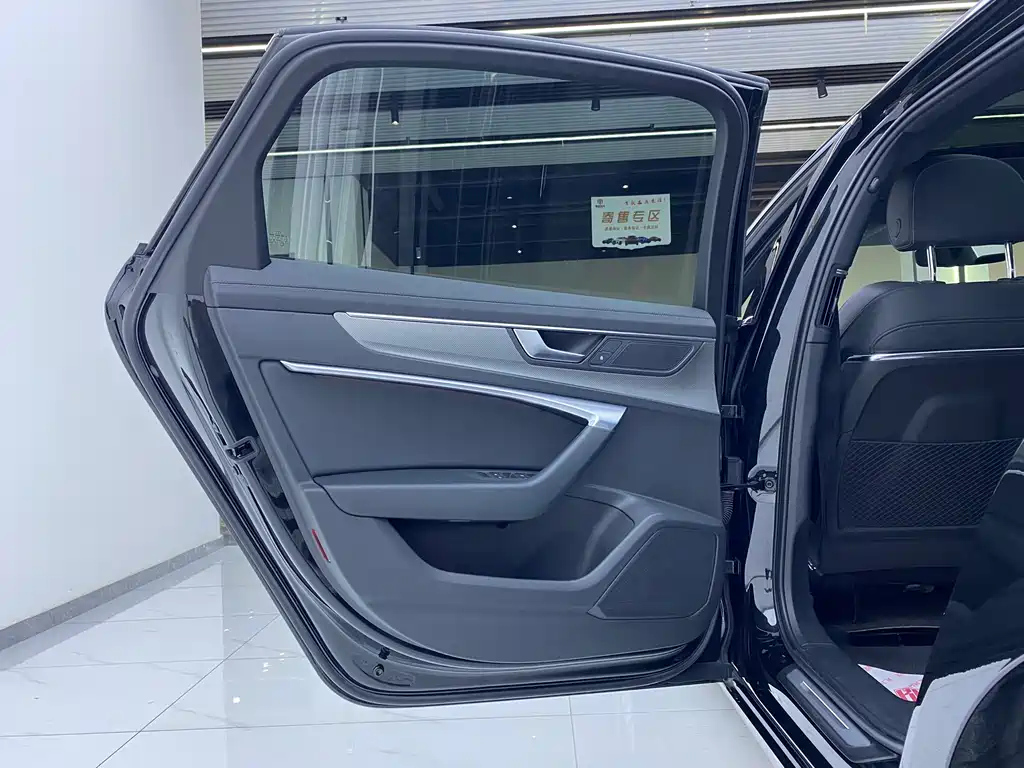 AUDI A6L 2021