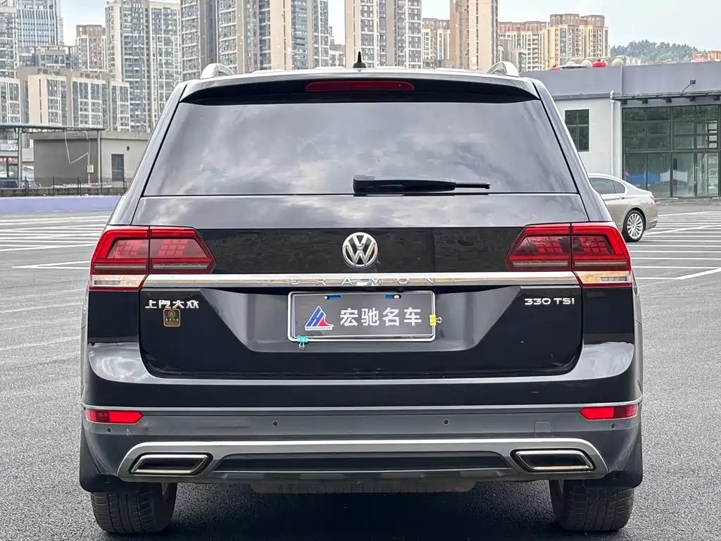 VOLKSWAGEN TOURAN 2021