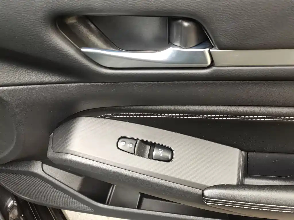 NISSAN TEANA 2019
