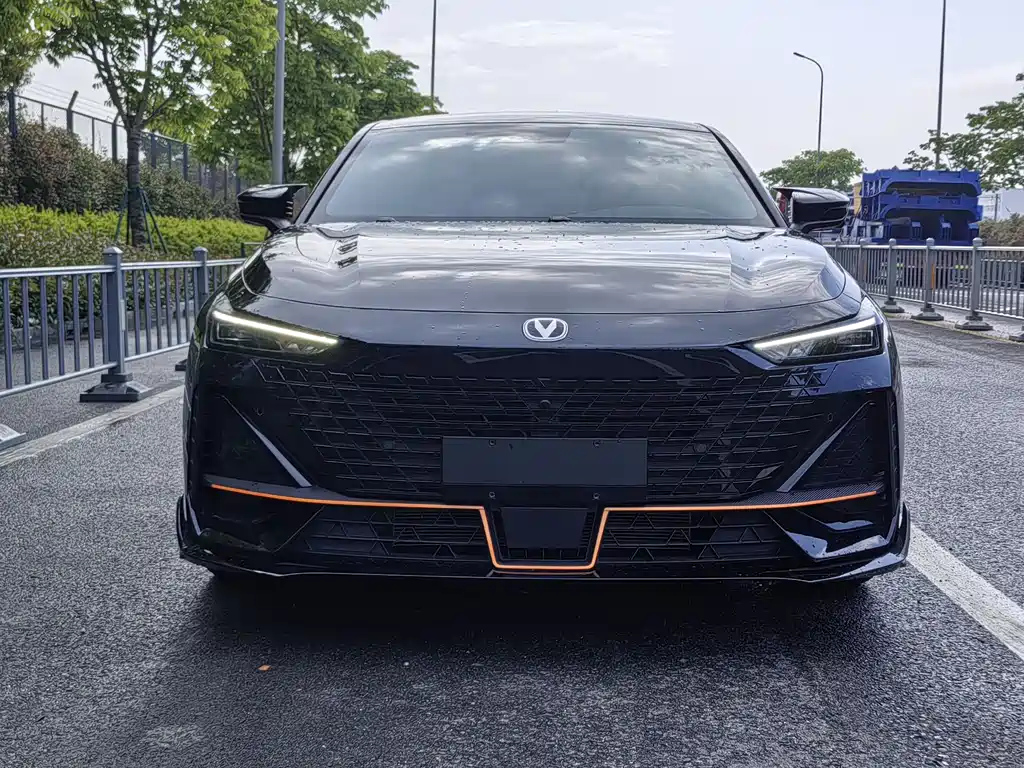 CHANGAN UNI-V 2023