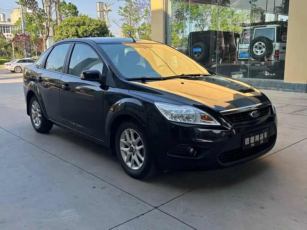 FORD FOCUS 2012