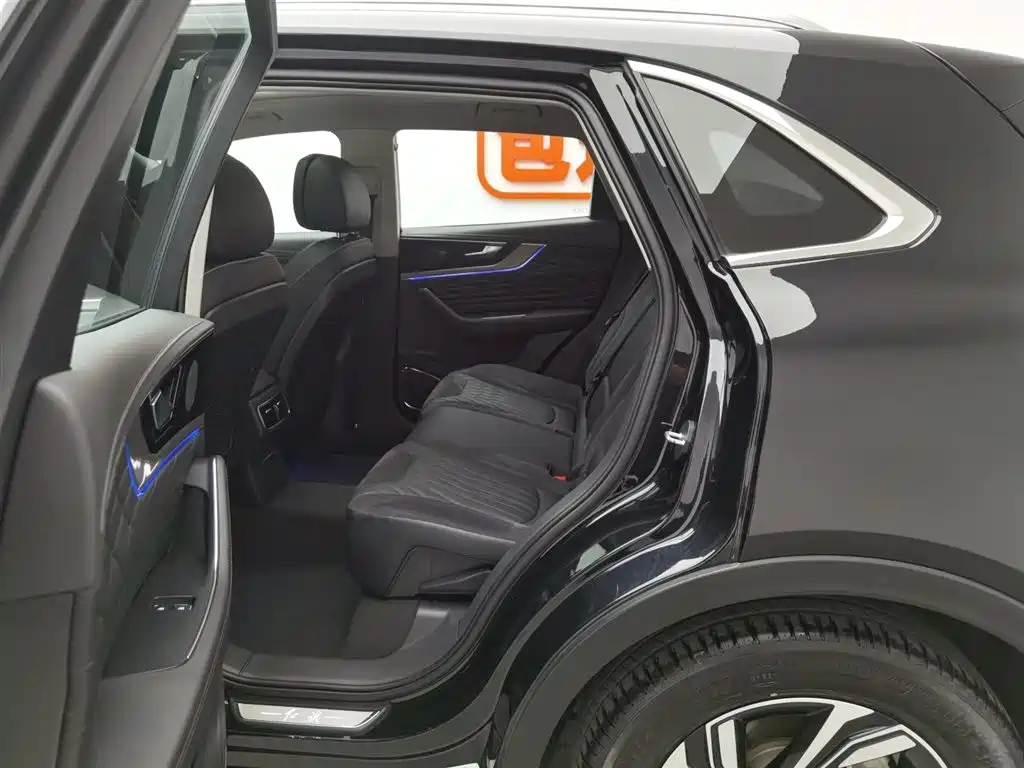 HONGQI HS5 2022