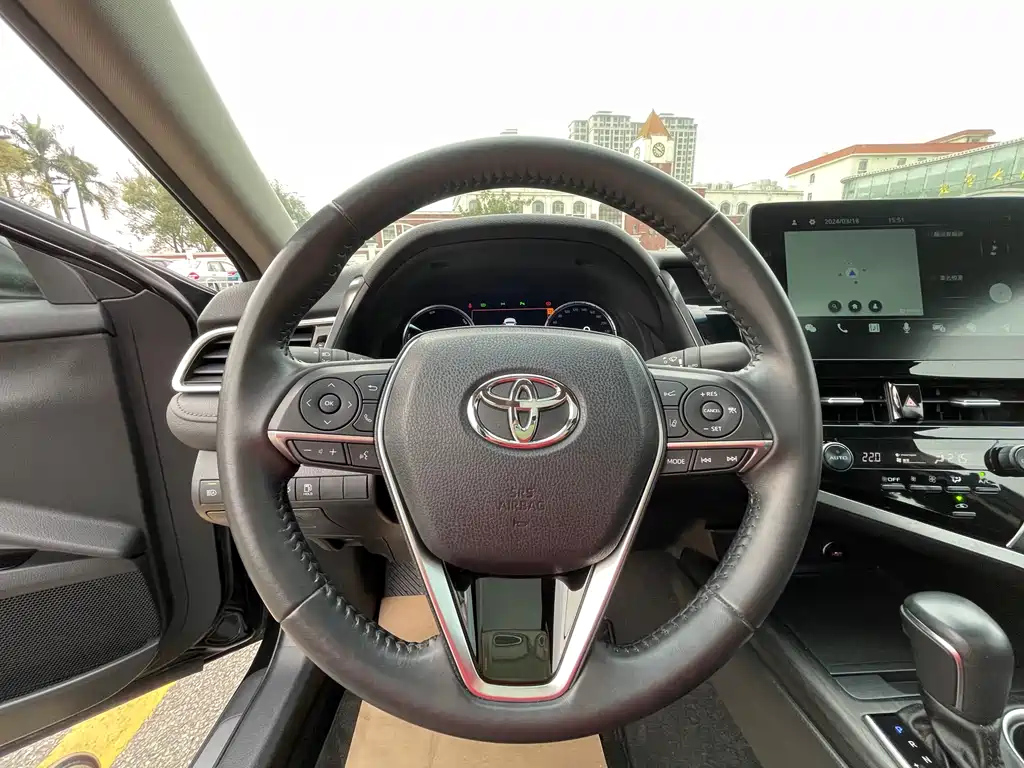 TOYOTA CAMRY 2021