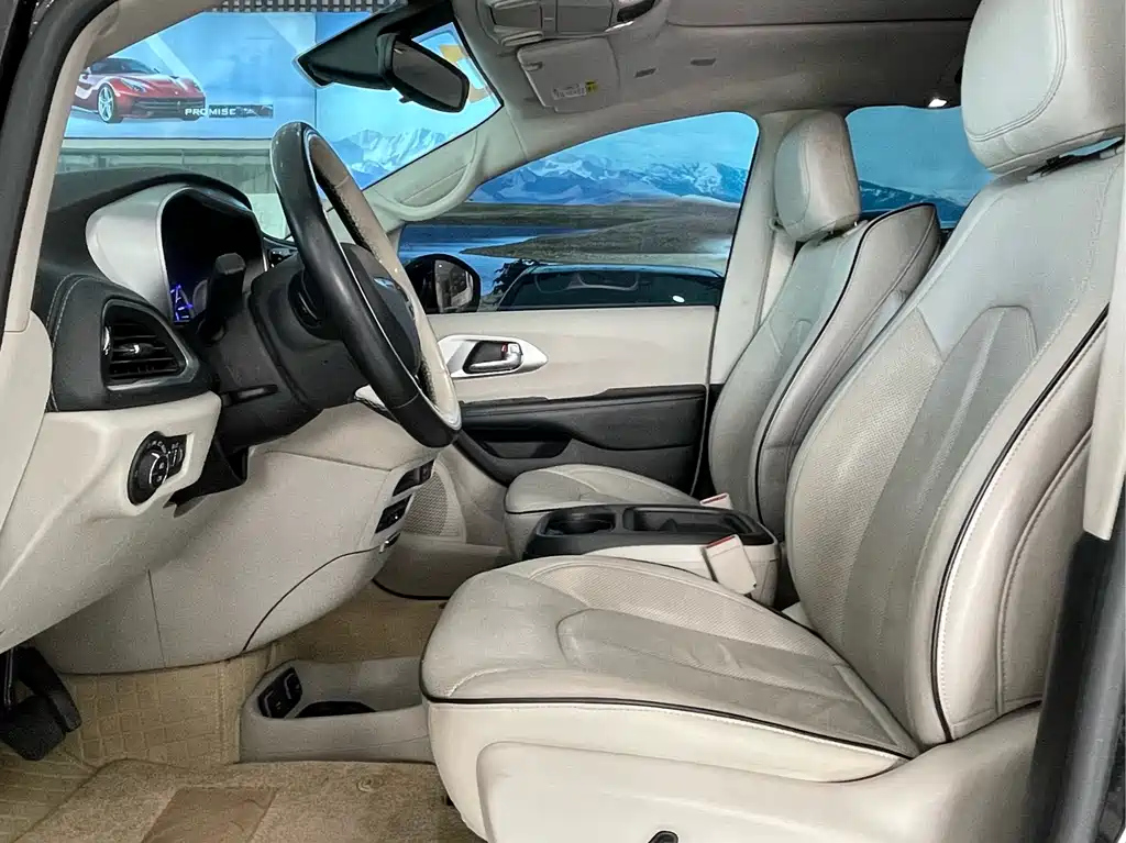 CHRYSLER OTHER 2018