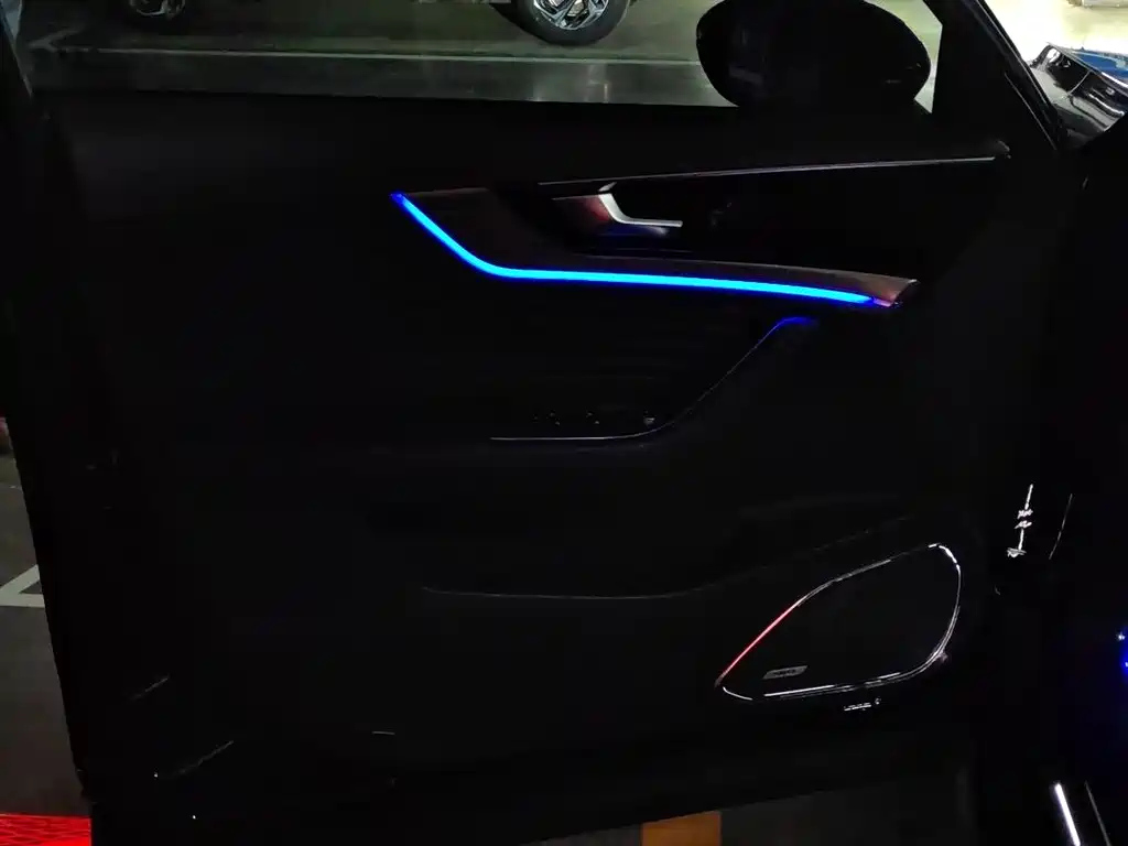 HONGQI HS5 2023