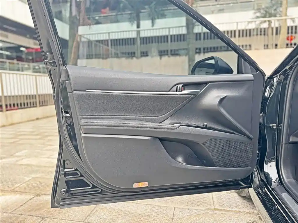 TOYOTA CAMRY 2022