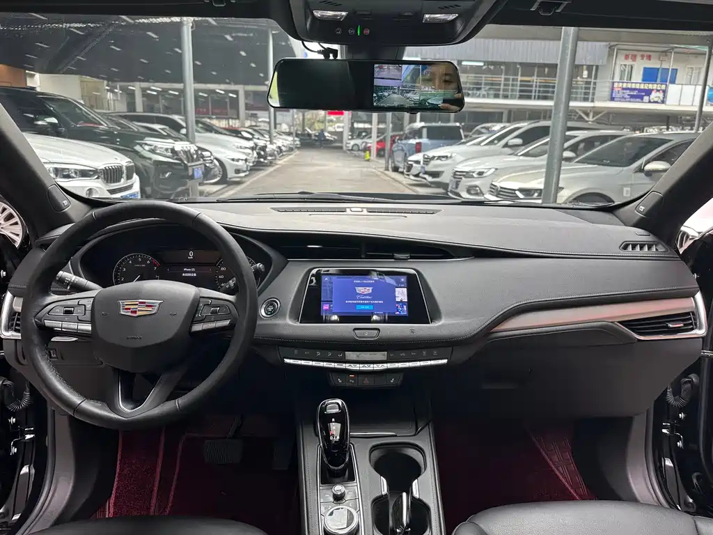 CADILLAC XT4 2021