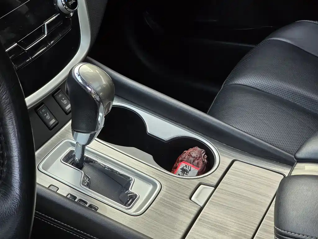NISSAN MURANO 2018
