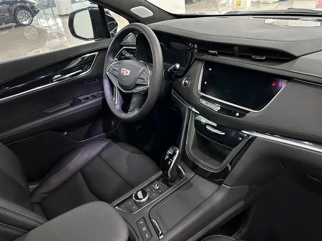 CADILLAC XT5 2020
