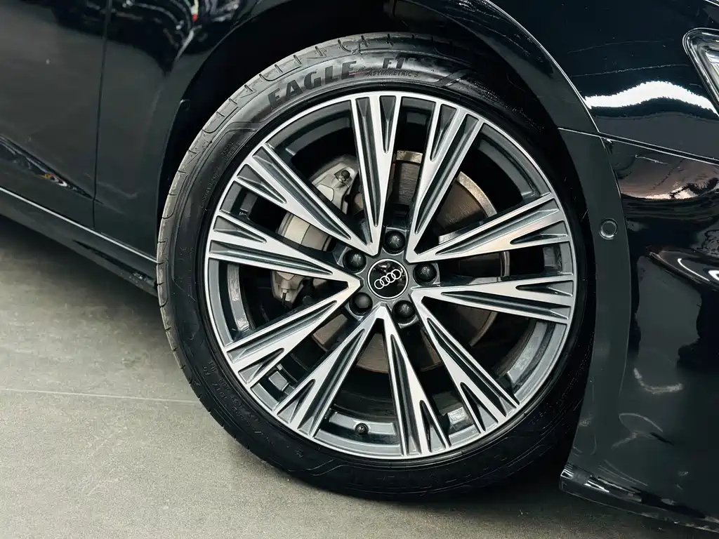 AUDI A6L 2023