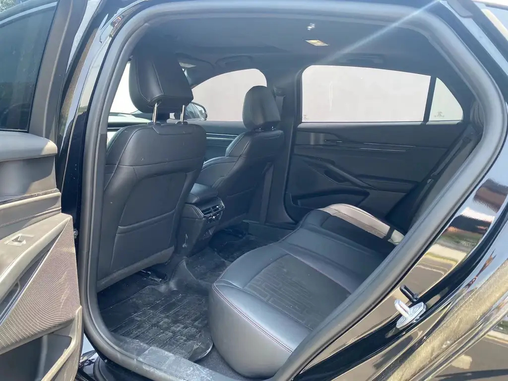 FORD MONDEO 2023