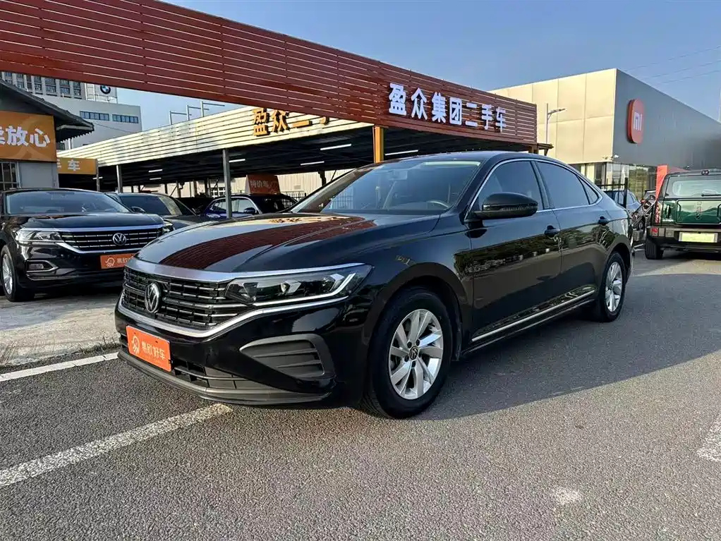 VOLKSWAGEN PASSAT 2022