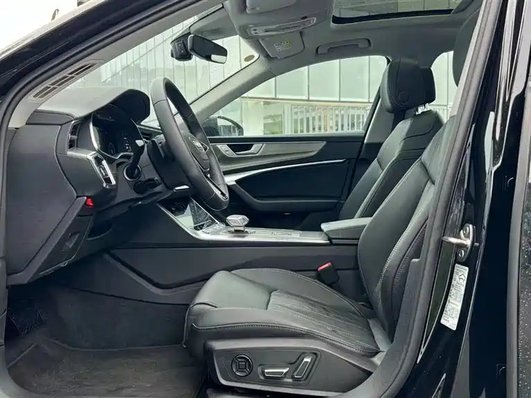 AUDI A6L 2023