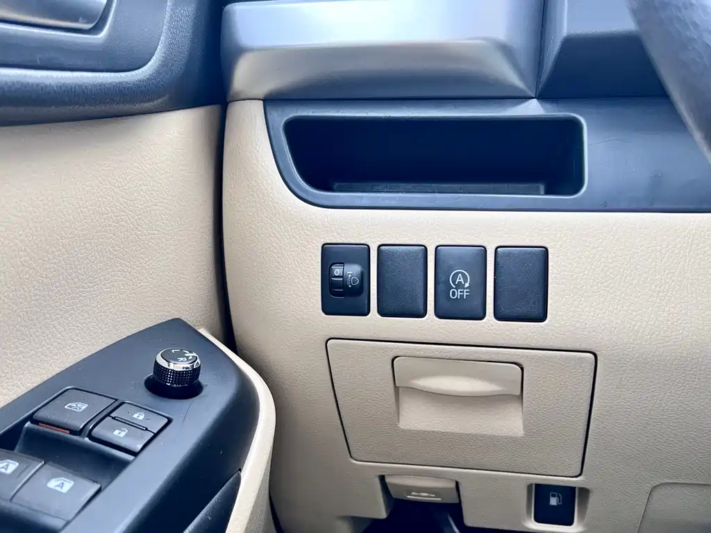 TOYOTA HIGHLANDER 2016