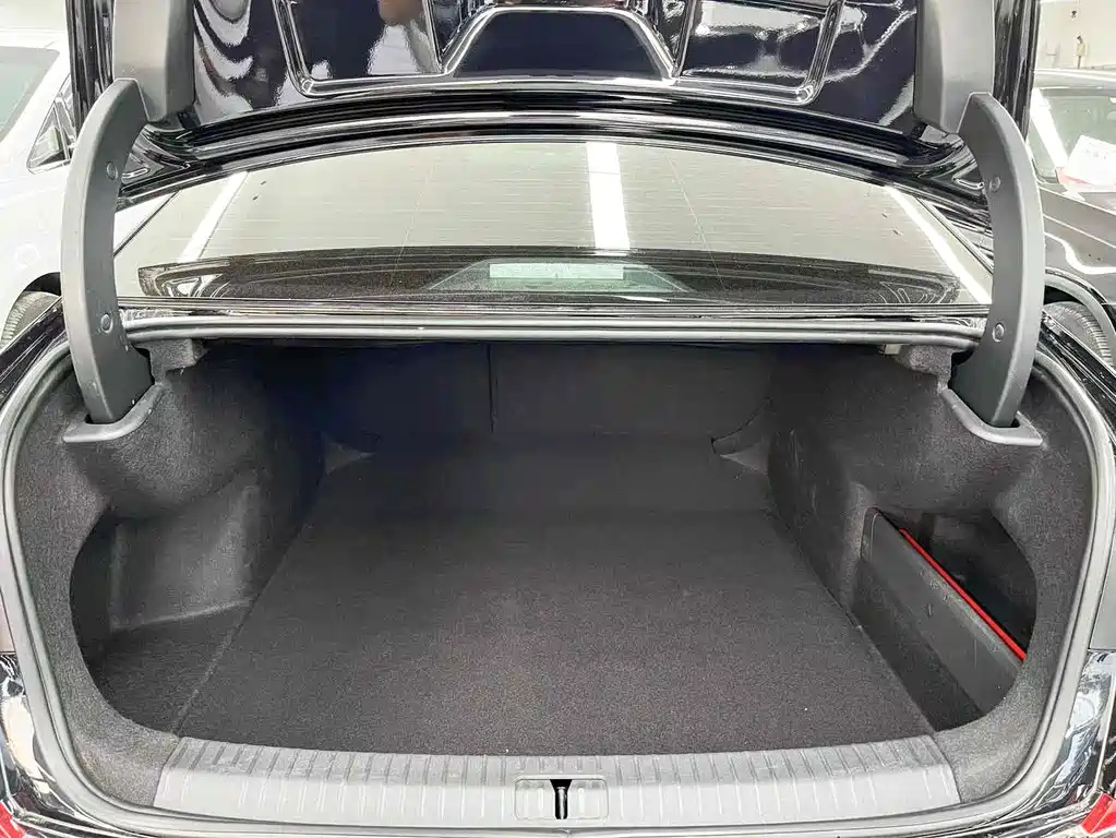 VOLKSWAGEN PASSAT 2021