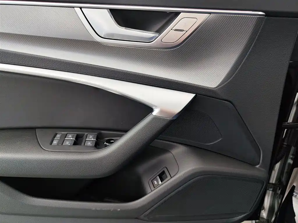 AUDI A6L 2024