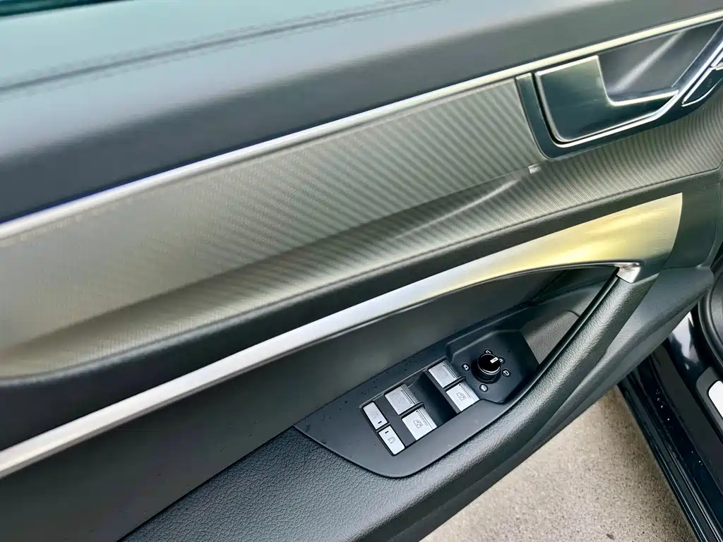 AUDI A6L 2023