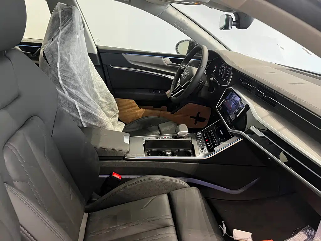 AUDI A7 2024