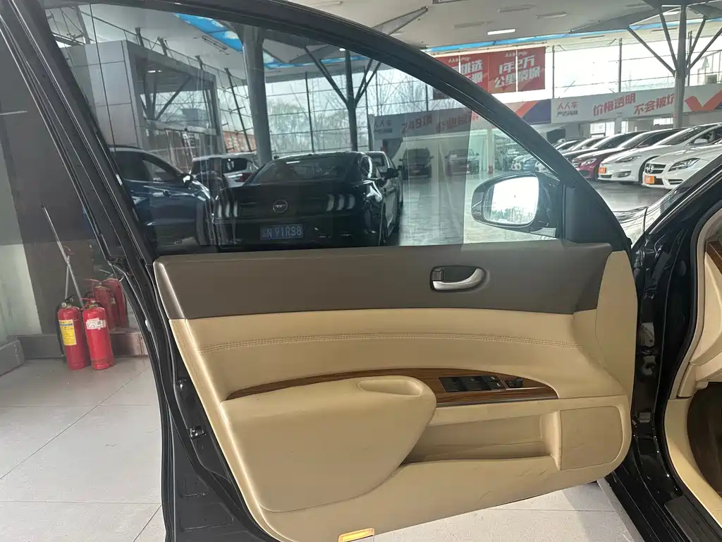 NISSAN TEANA 2012