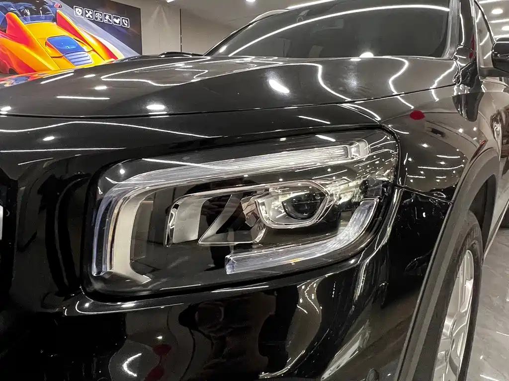 MERCEDES BENZ GLB 2021
