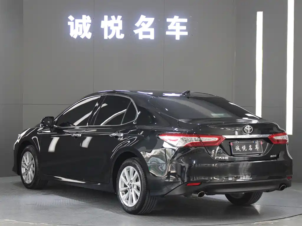 TOYOTA CAMRY 2021