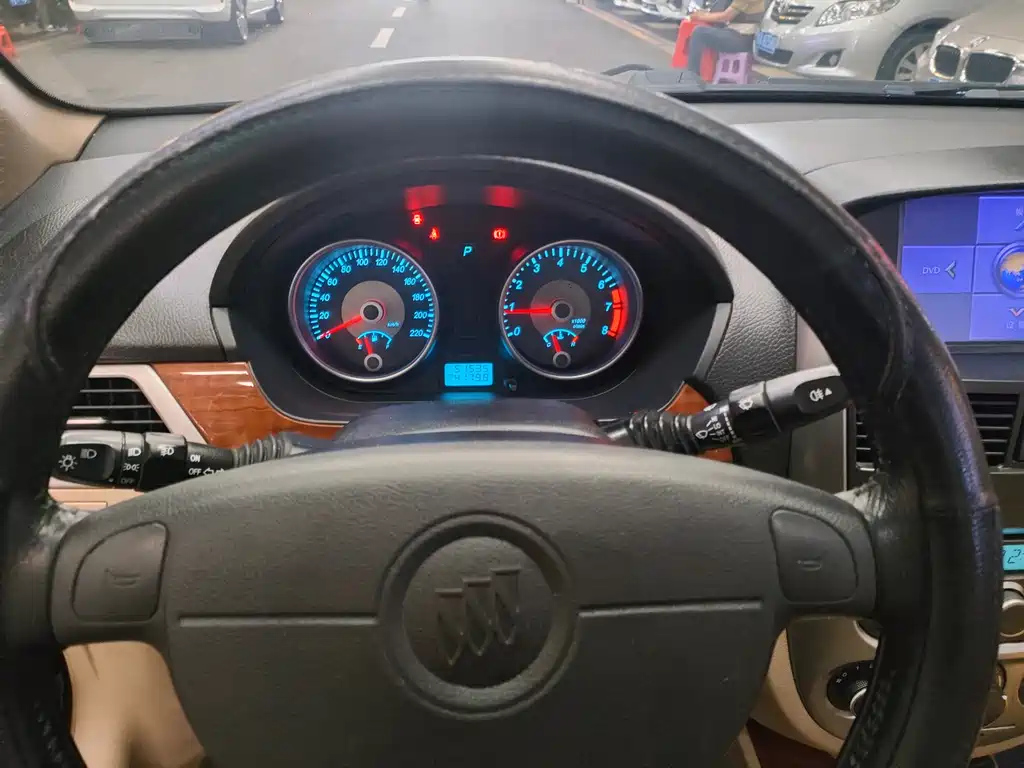 BUICK EXCELLE 2012