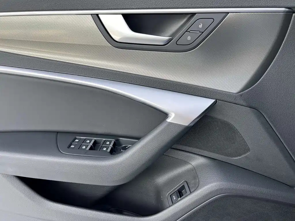 AUDI A6L 2020