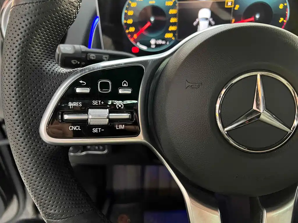 MERCEDES BENZ GLB 2020