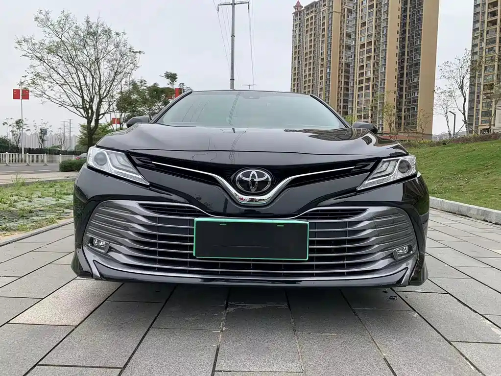 TOYOTA CAMRY 2019