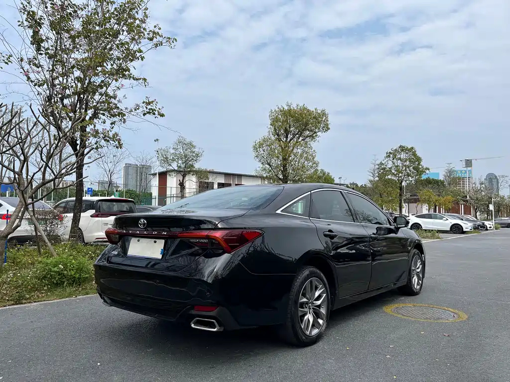 TOYOTA AVALON 2021