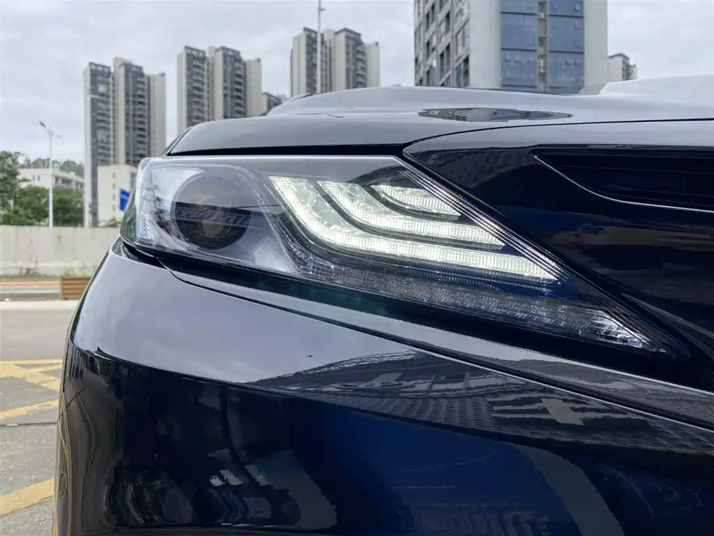 TOYOTA CAMRY 2022