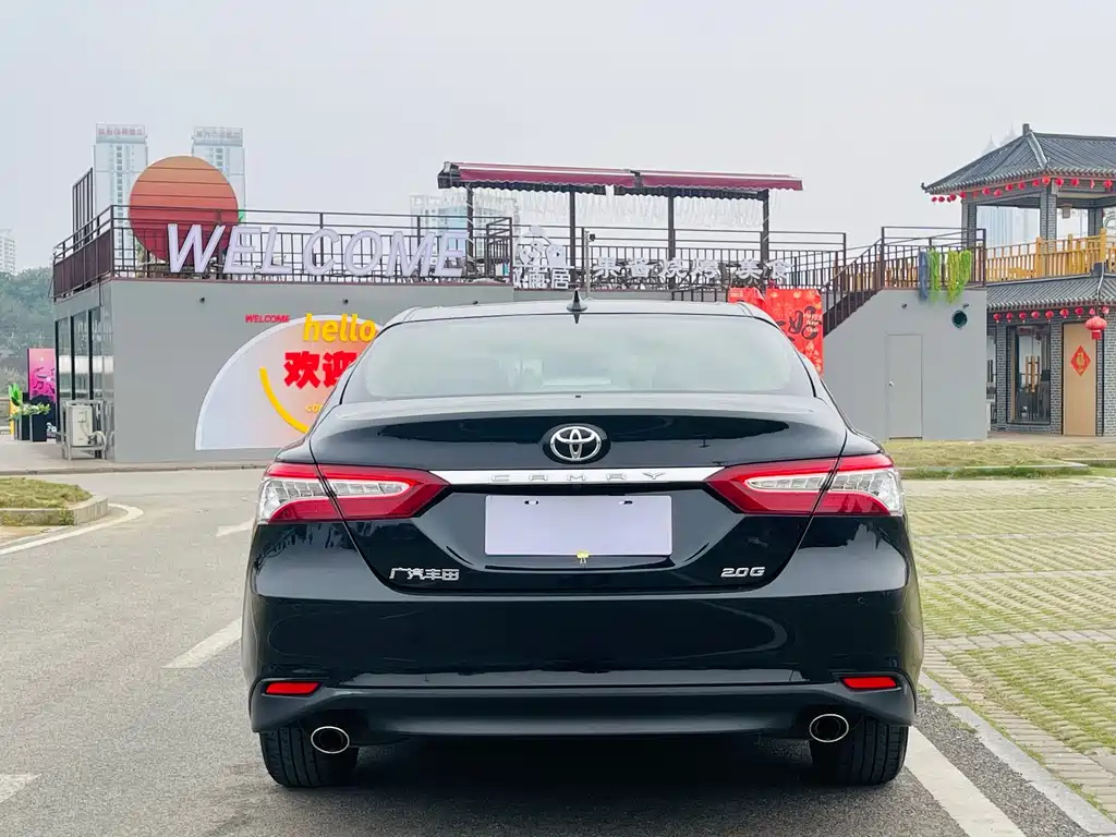 TOYOTA CAMRY 2021
